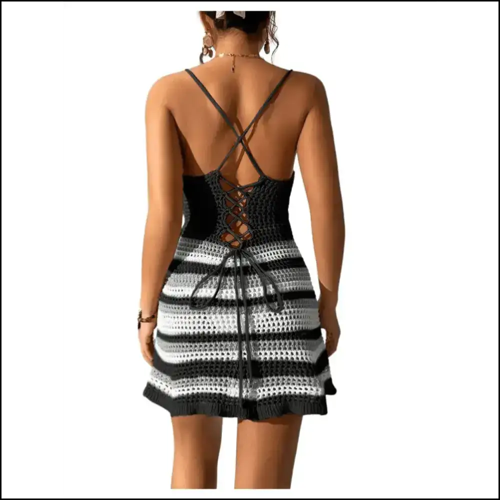 Chic Cutout Striped Dress: where Comfort Meets ?i Might be a Beach Bumâ - Cover-ups