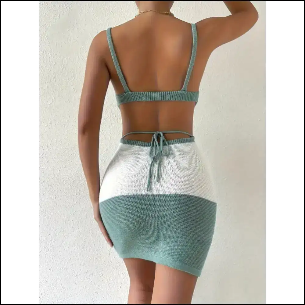 Color Block Scoop: Dress Like you Mean it Confidence Ftw! ๐ Needful Things - Cover-ups
