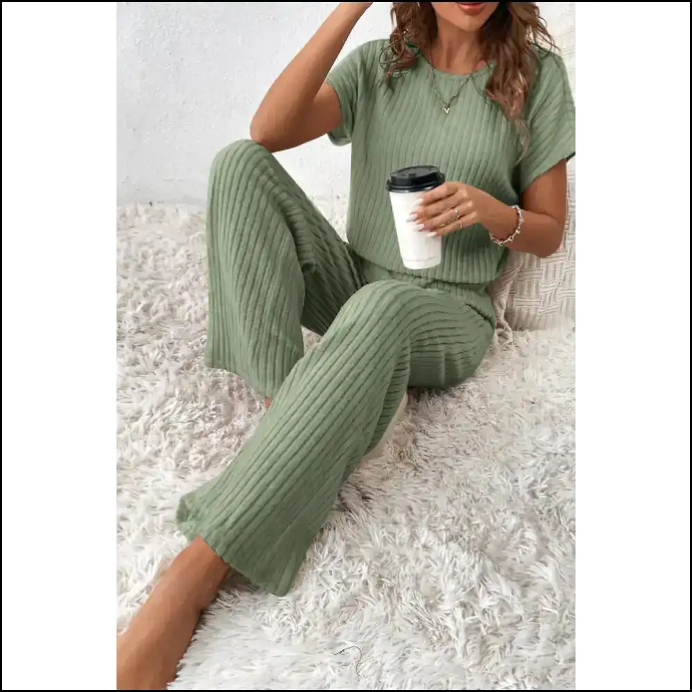 Rose Red Ribbed Jumpsuit: Dangerously Diva Licious 🔥 Jumpsuits