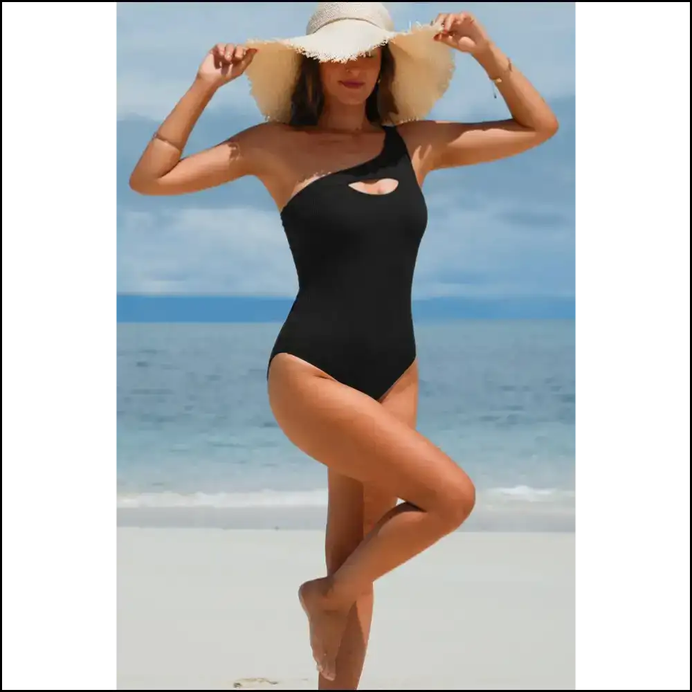 One-piece Wonder: Get your Chic Cutout Swimsuit and Make Waves Darling! 💦 - One-piece