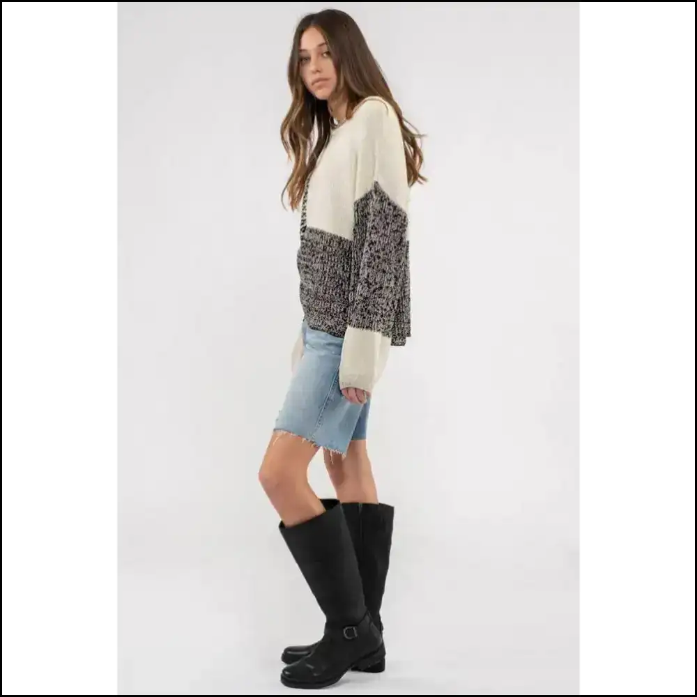 Playful Pink Colorblock Sweater: Cozy Cute Enough to Die for ๐ - Bonbon / s - Sweaters