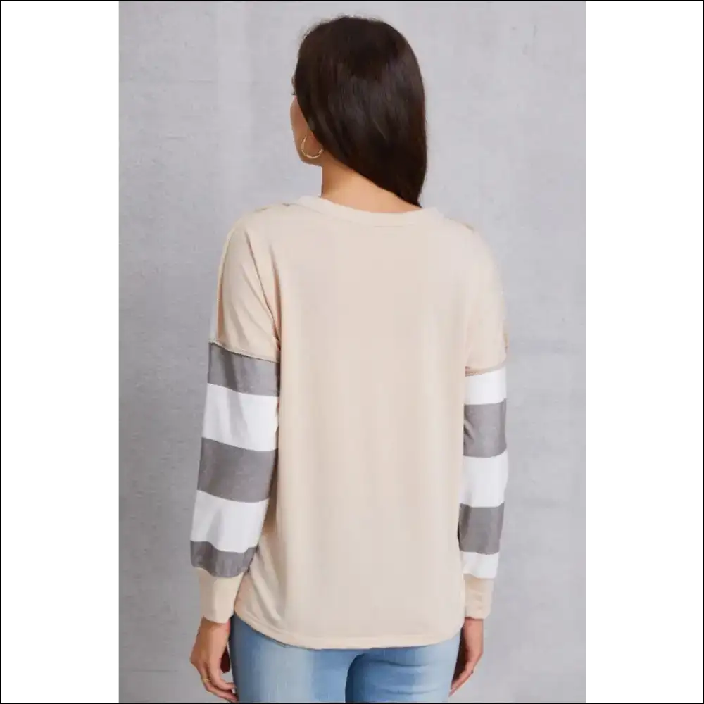 Chic Striped Exposed Seam Buttoned T-shirt - t Shirts