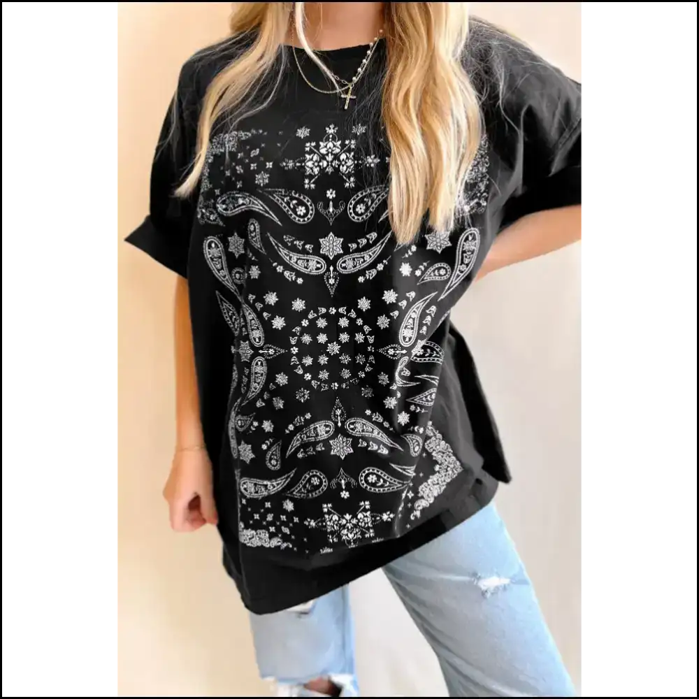 Black Paisley Print Tee: Needful Things for Peeps 😈 - t Shirts