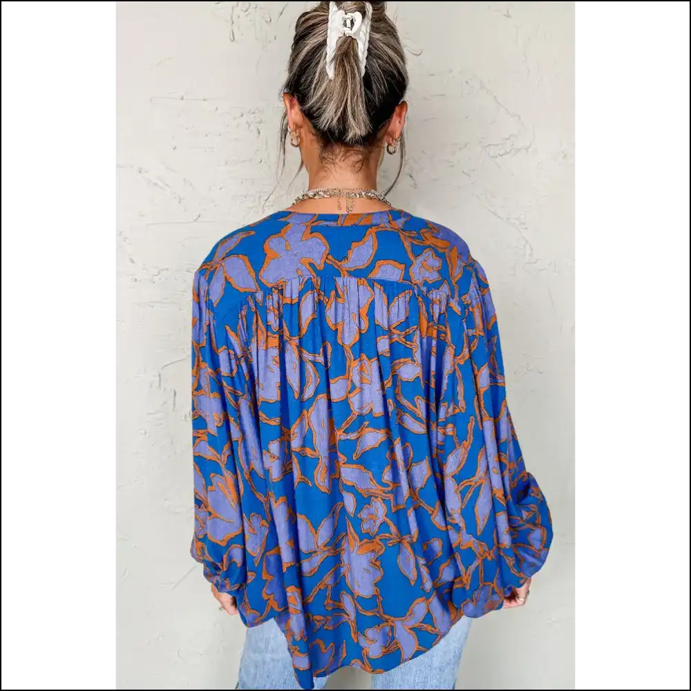 Chic Blue Floral Batwing: Unleash your Inner Goddess 💙 Needful Things - Blouses on Sale Worldwide Shipping