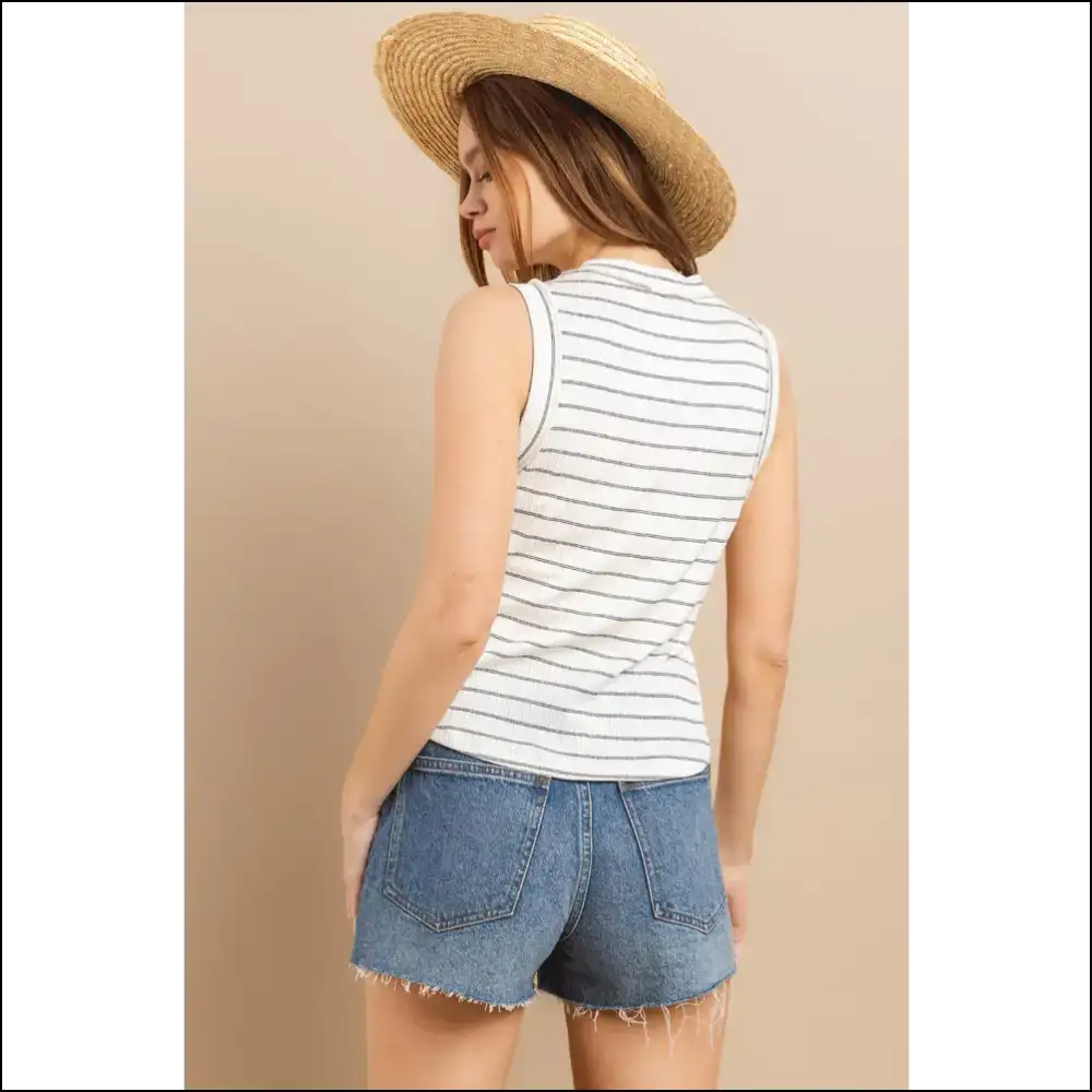 Chic Ces Femme Striped Round Neck Tank - Tops on Sale Worldwide Shipping