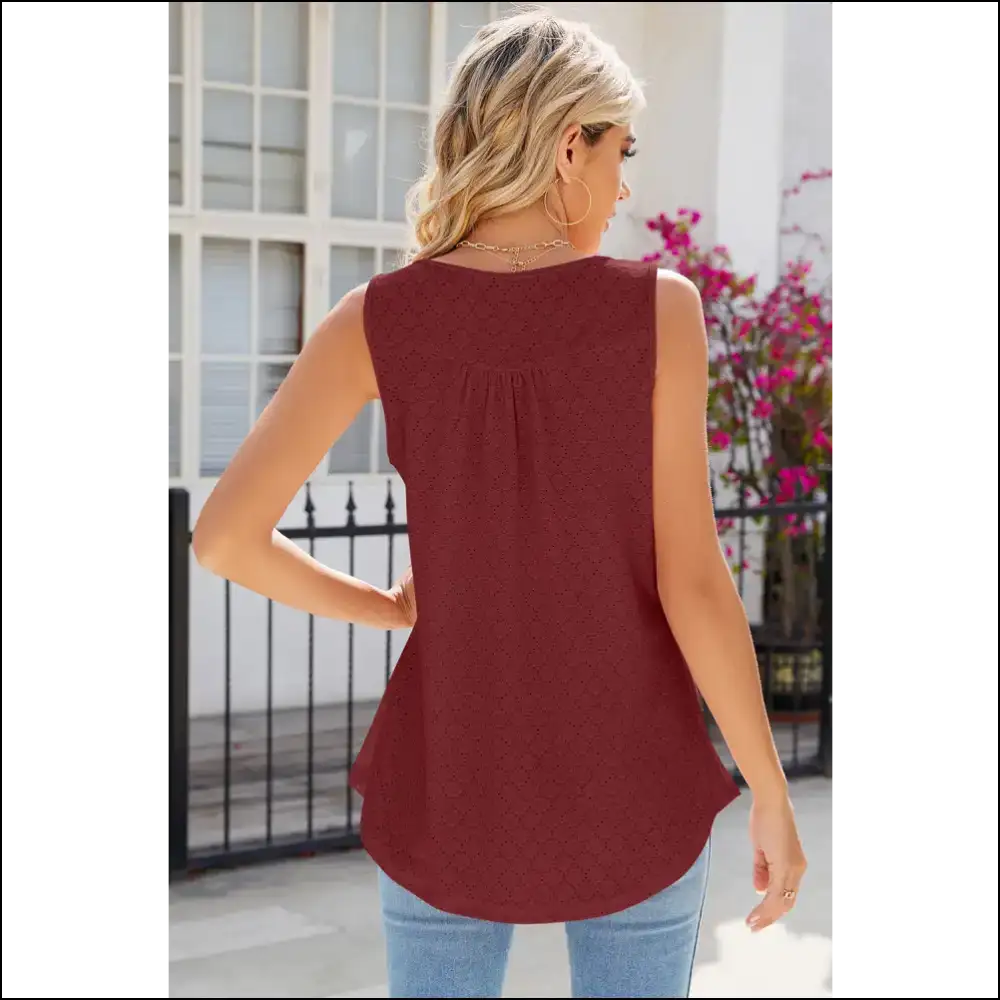 Chic Eyelet Buttoned Round Neck Tank - Tops on Sale Worldwide Shipping