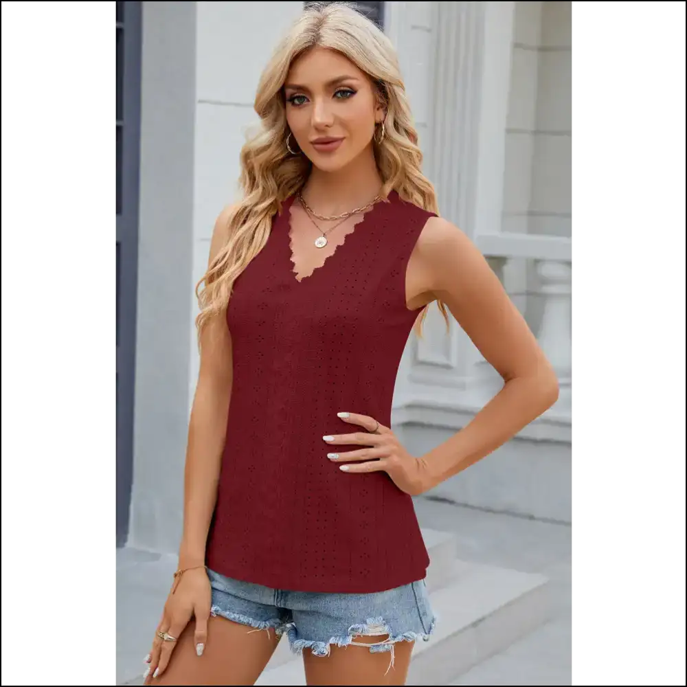 Chic Eyelet V-neck Wide Strap Tank - Dusty Red / m - Tops on Sale Worldwide Shipping