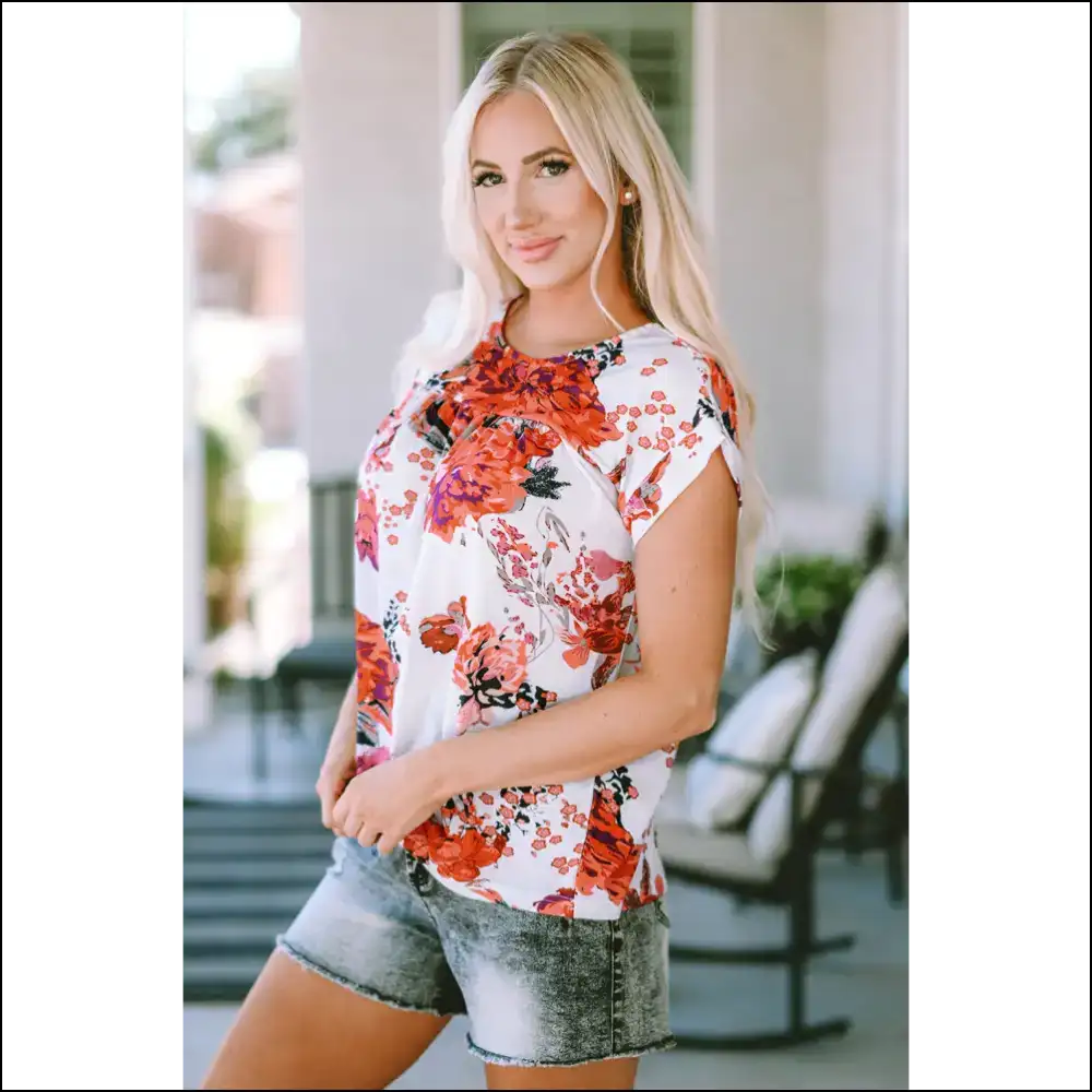 Chic Floral Round Neck Short Sleeve Top - Blouses on Sale Worldwide Shipping