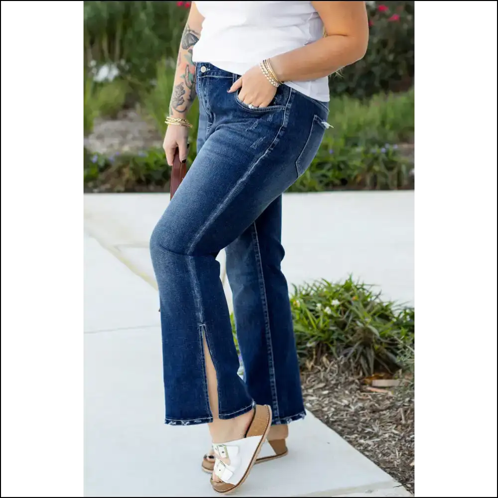 Dirty Blue Jeans: Head-turning Curves! π Needful Things - Jeans on Sale Worldwide Shipping