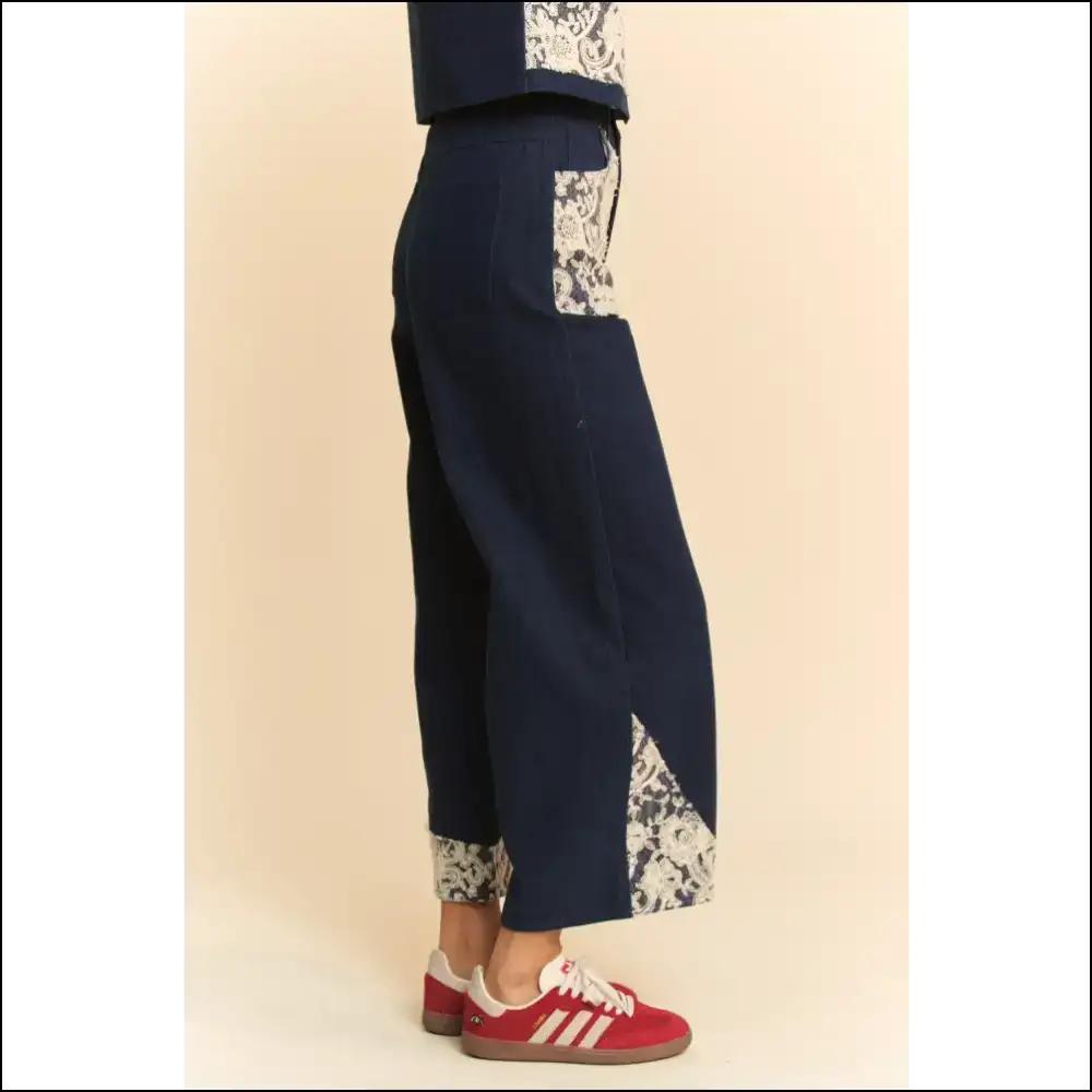 Flaunt your Fabulousness: Davi & Dani’s Unapologetic Lace Applique Wide Leg Jeans! - Jeans on Sale Worldwide Shipping