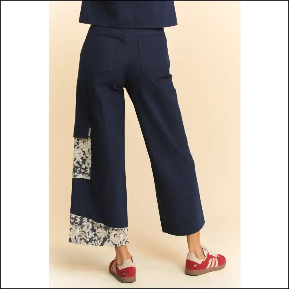 Flaunt your Fabulousness: Davi & Dani’s Unapologetic Lace Applique Wide Leg Jeans! - Jeans on Sale Worldwide Shipping