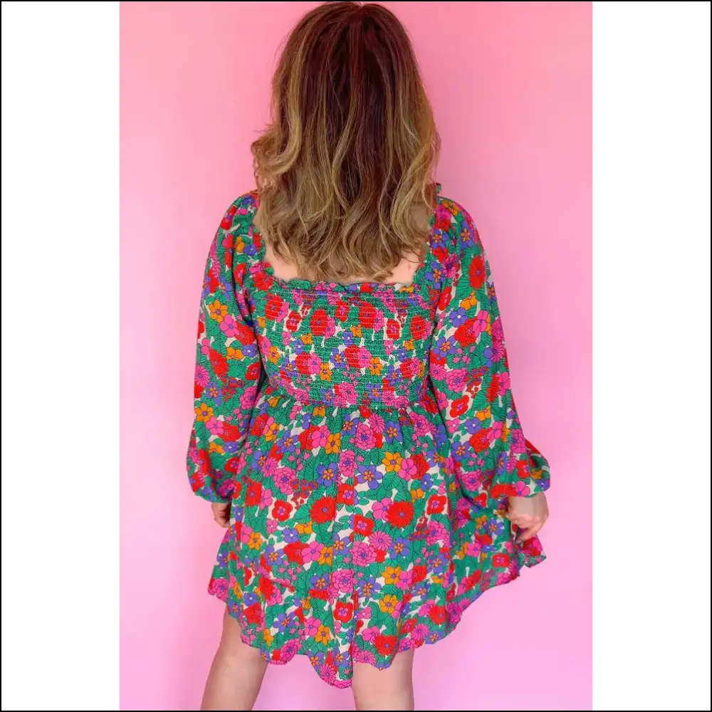 Flirty Floral Mini Dress: Curves! 🌼 Needful Things - Plus Size Dresses on Sale Worldwide Shipping