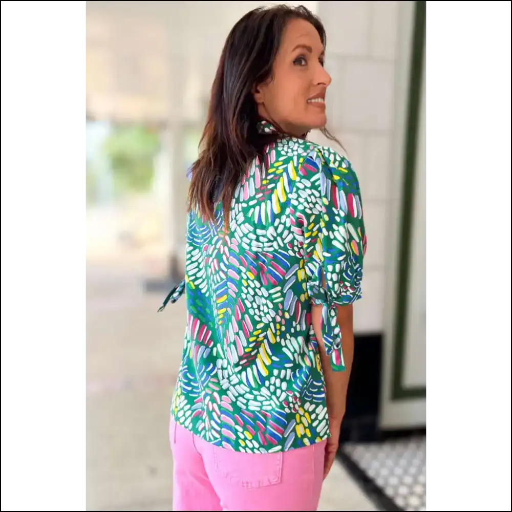 Green Abstract Knotted Size Blouse: Finally a Top that Fits my Personality! ๐ - Plus Tops on Sale Worldwide Shipping