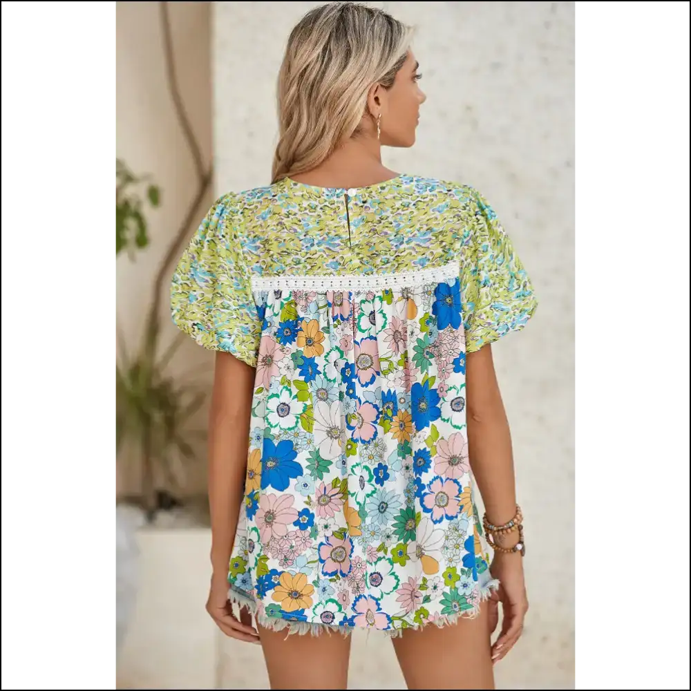 Green Bubble Sleeve Floral Blouse so Fancy it Burped Flowers - Blouses on Sale Worldwide Shipping