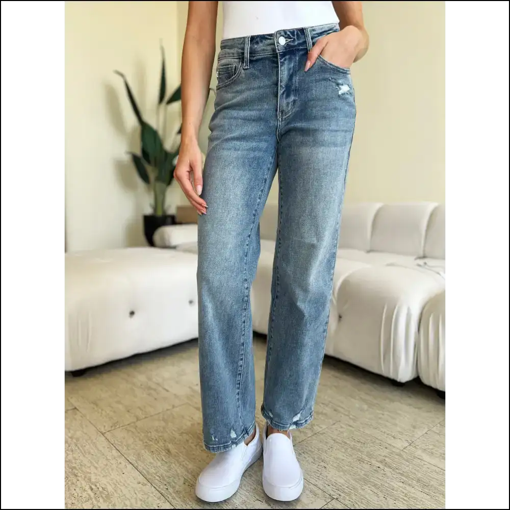 Judy Blue Distressed Straight Jeans: the Only Friend that Always Fits! ππ - Medium / 3/26 - Jeans on Sale Worldwide Shipping