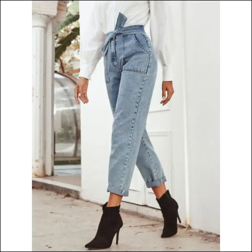 Straight Leg Jeans: your Ticket to Chic and Comfort no Fashion Crimes! 😄 - Jeans on Sale Worldwide Shipping