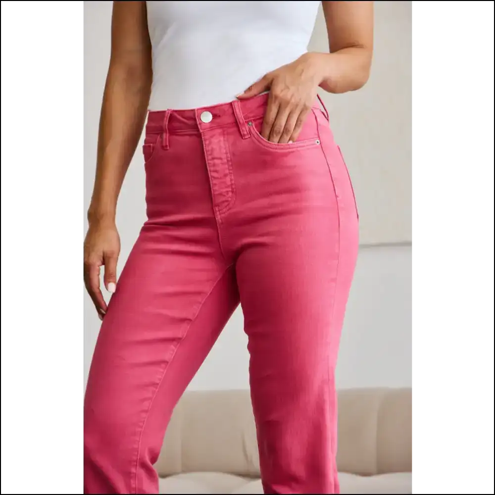 Unleash your Inner Diva with Rfm Crop Dylan: Jeans that Slay πβ¨ - on Sale Worldwide Shipping
