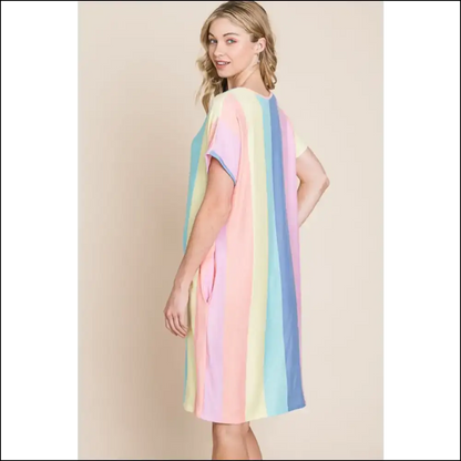 Chic Striped Short Sleeve Dress with Pockets - Dresses