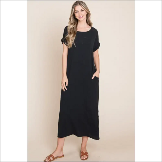 Bombom Chic Round Neck Midi Dress with Pockets - Black / s - Dresses