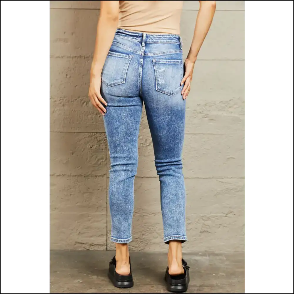 Get Ready to Stun in Needful Things Distressed Skinny Jeans Gorgeous! 😎👖