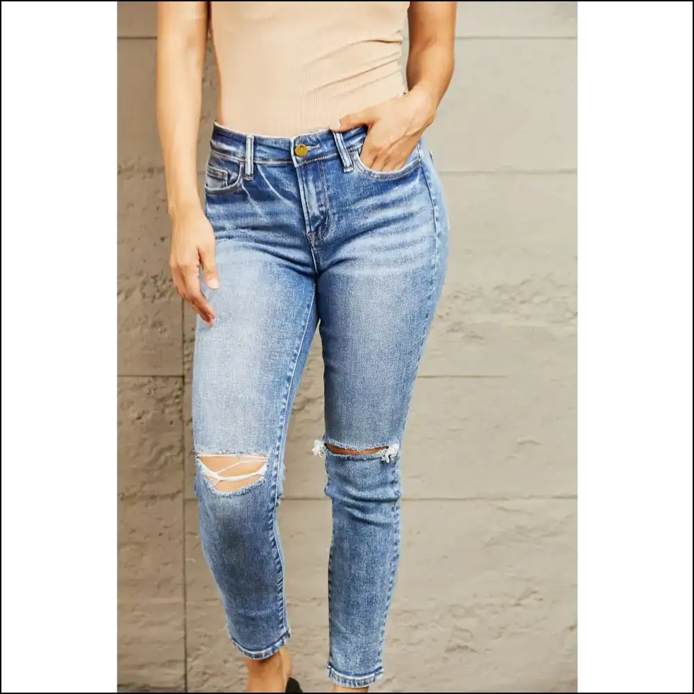 Get Ready to Stun in Needful Things Distressed Skinny Jeans Gorgeous! 😎👖