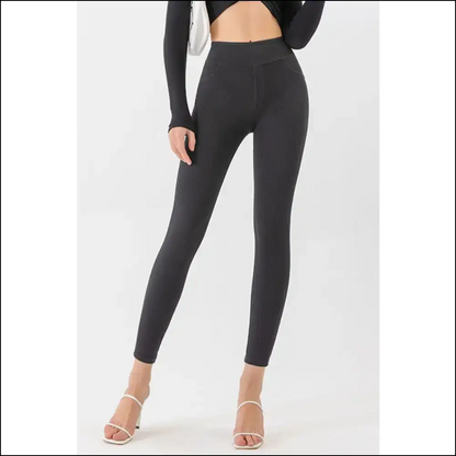 Confidently Curved: the High Waist Skinny Jeans that Dare you to Strut! 💃 - Black / s