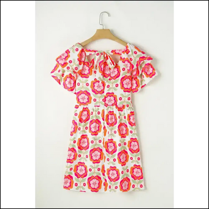 Flirty Rose Floral Dress: Heartbreak (and a Steal from Needful Things 😈) Short Dresses