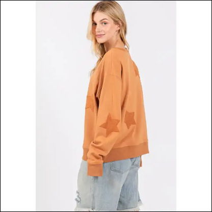 Sage + Fig Star Patch Long Sleeve Sweatshirt - Sweatshirts & Hoodies