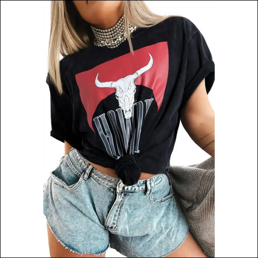 Black Howdy Steer Head Print T-shirt with Side Slits - s - t Shirts
