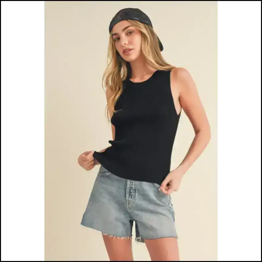 Aemi + co Ribbed Round Neck Knit Tank - Black / s - Tops