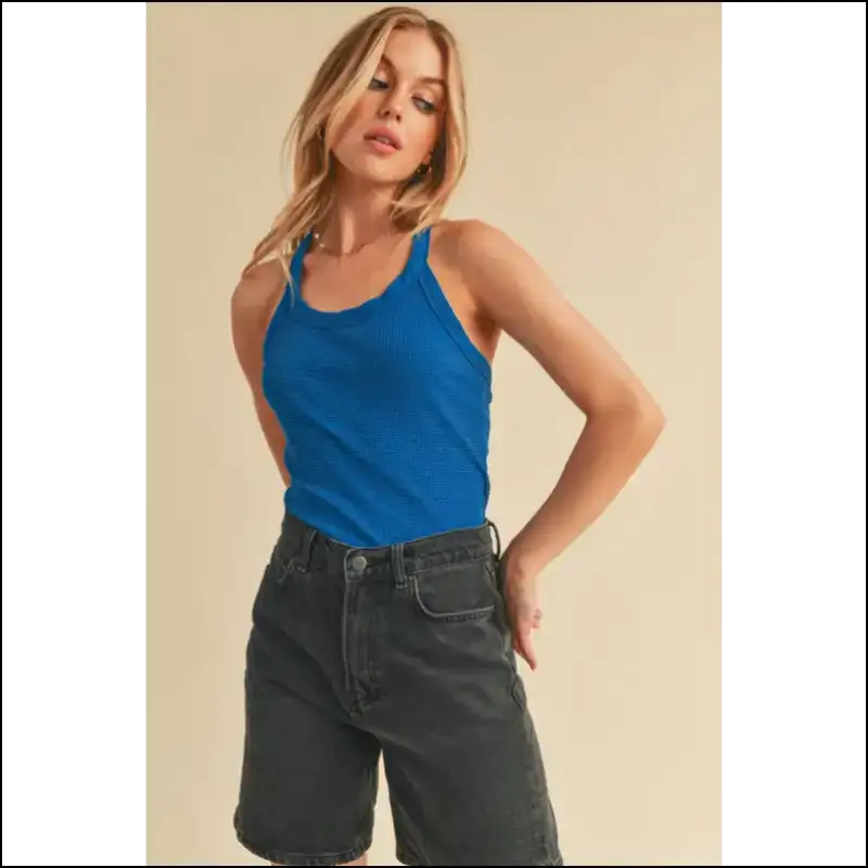 Aemi + co Scoop Neck Ribbed Tank - your Wardrobe Essential - Tops on Sale Worldwide Shipping