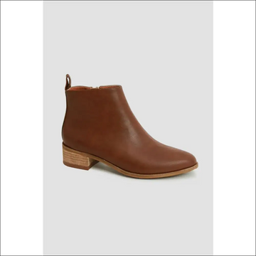 Brown / 6