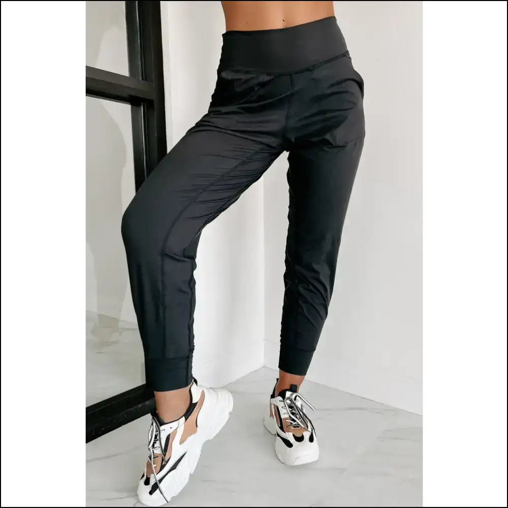 Black Exposed Seam Joggers: Runway Ready (even for Coffee Runs) ☕ Needful Things - Pants on Sale Worldwide Shipping
