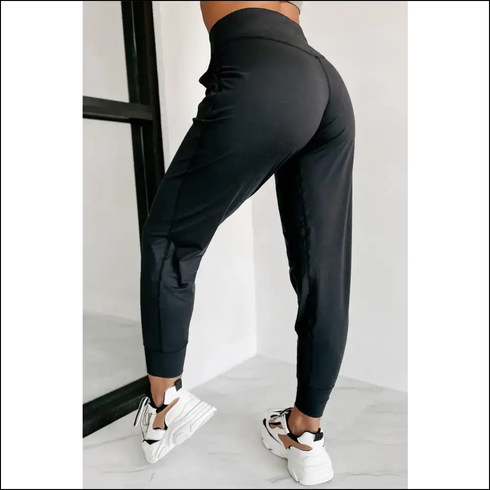 Black Exposed Seam Joggers: Runway Ready (even for Coffee Runs) ☕ Needful Things - Pants on Sale Worldwide Shipping