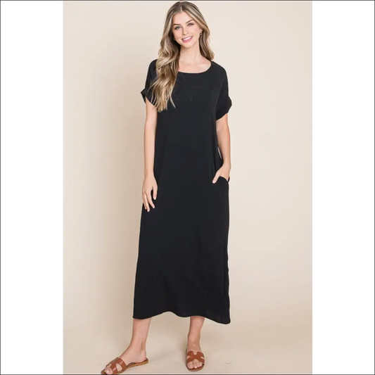 Bombom Chic Round Neck Midi Dress with Pockets - Black / s - Dresses on Sale Worldwide Shipping