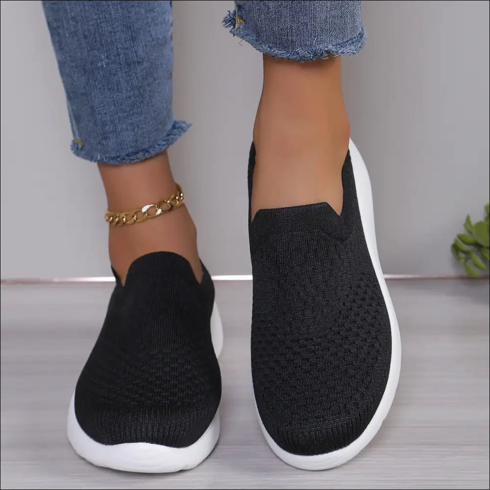 Breathable Round Toe Mesh Slip-on Shoes - Black / 36(us5) - Athletic on Sale Worldwide Shipping