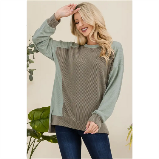 Celeste High-low Contrast Round Neck Sweatshirt - Sage / s - Sweatshirts & Hoodies on Sale Worldwide Shipping