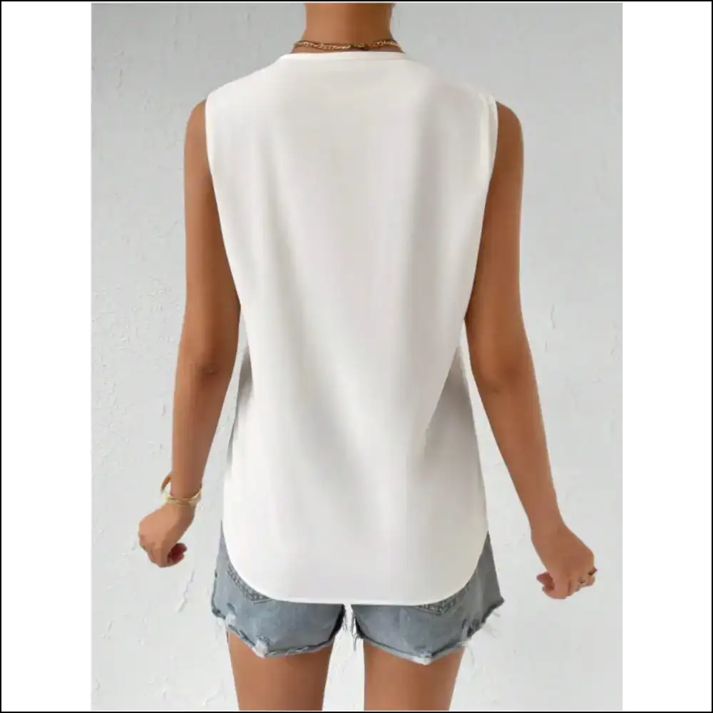 Chic Contrast Geometric V-neck Tank - Tops on Sale Worldwide Shipping