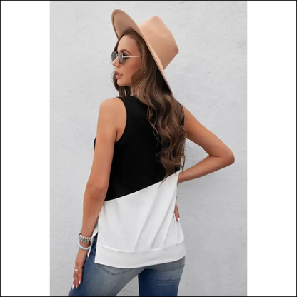Chic Contrast Round Neck Tank Top - Tops on Sale Worldwide Shipping