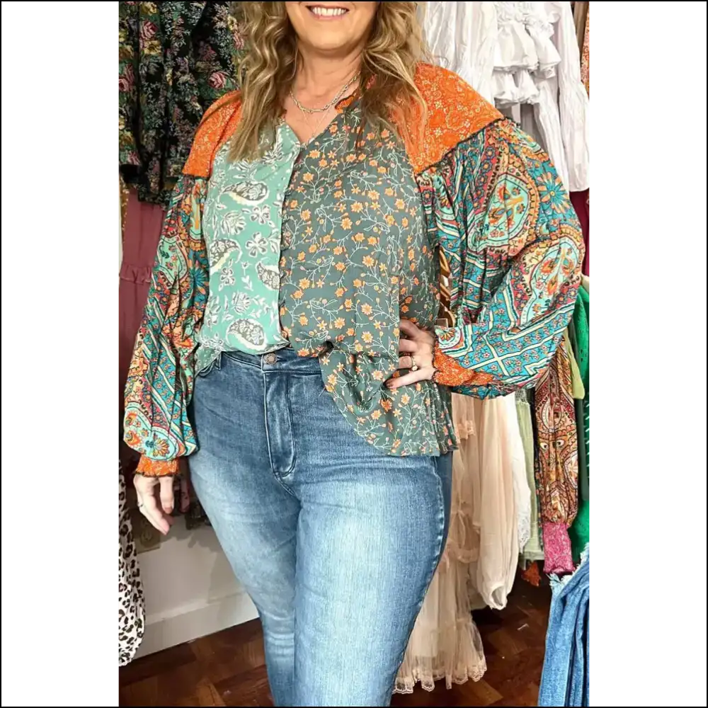 Chic Green Floral Patchwork: Finally a Top that Fits! 🌼 Needful Things - 1x - Plus Size Tops on Sale Worldwide Shipping