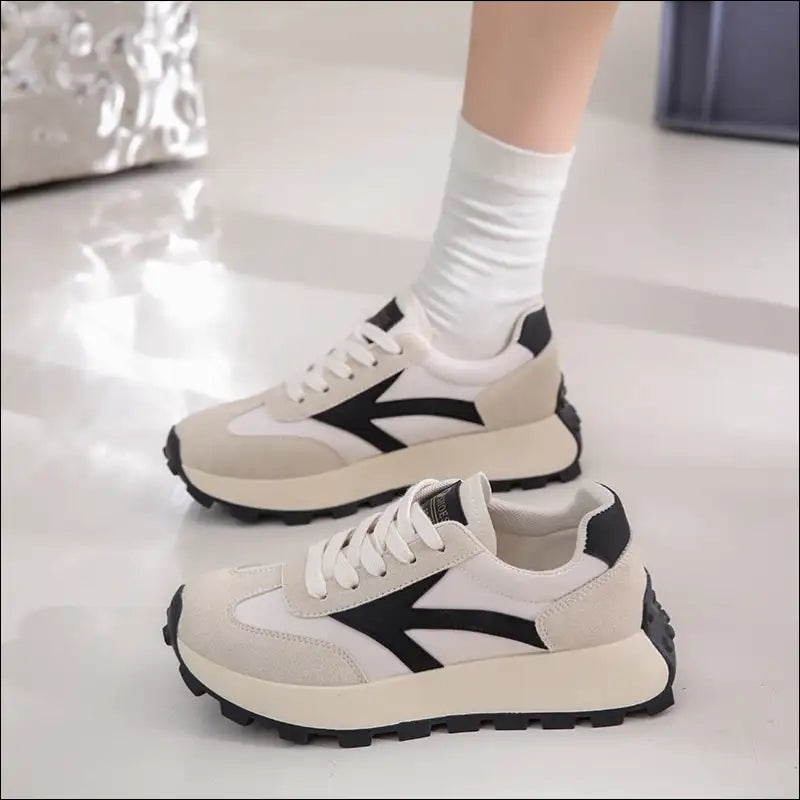 Chic Lace Up Contrast Platform Athletic Shoes - Black / 35(us4) - on Sale Worldwide Shipping