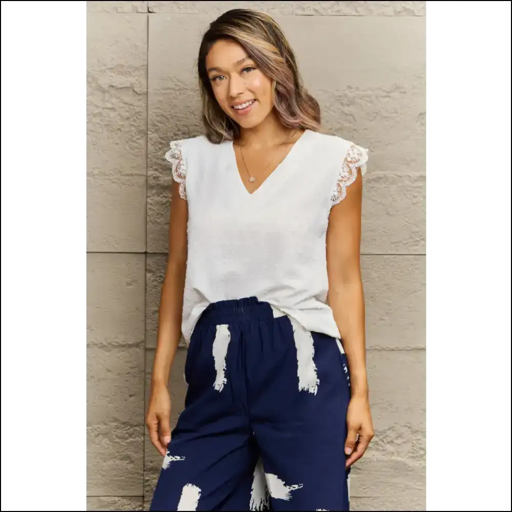 Chic V-neck Lace Trim Tank Top - White / s - Tops on Sale Worldwide Shipping