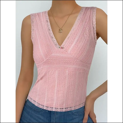 Devine Lace V-neck Tank Top - Pink / s - Tops on Sale Worldwide Shipping