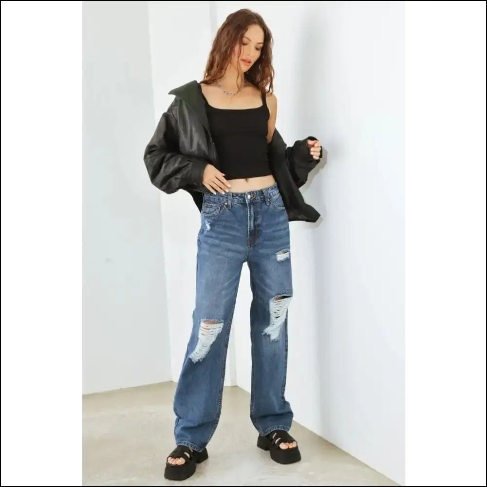 Distressed High Waist Jeans: Because your Butt Deserves a Statement! - Jeans on Sale Worldwide Shipping