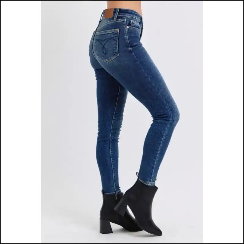 Drop-dead Gorgeous in Judy Blue Mid-rise Skinny Jeans - Yes Please! 😍 - on Sale Worldwide Shipping