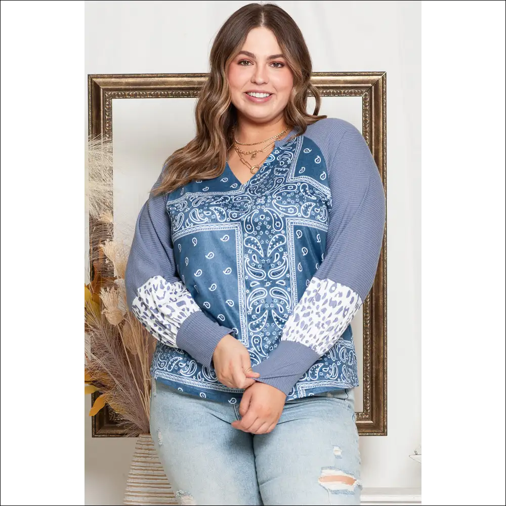 Flirty Plus Size V-neck Printed Raglan Sleeve Blouse - Blouses on Sale Worldwide Shipping