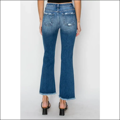 Frayed Step Hem Jeans: Because Graceful is so Last Season Darling! 😏💃 - Jeans on Sale Worldwide Shipping
