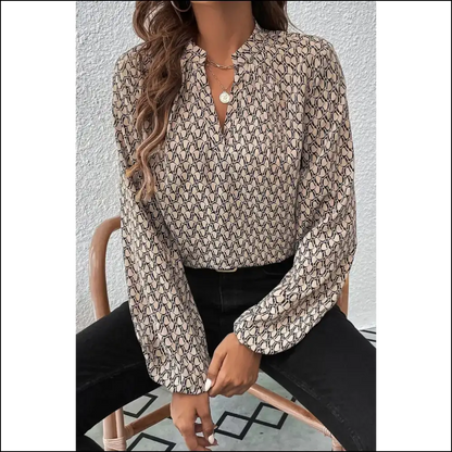 Green Geometric Print Blouse Instant Fashionista - Khaki / s - Blouses on Sale Worldwide Shipping