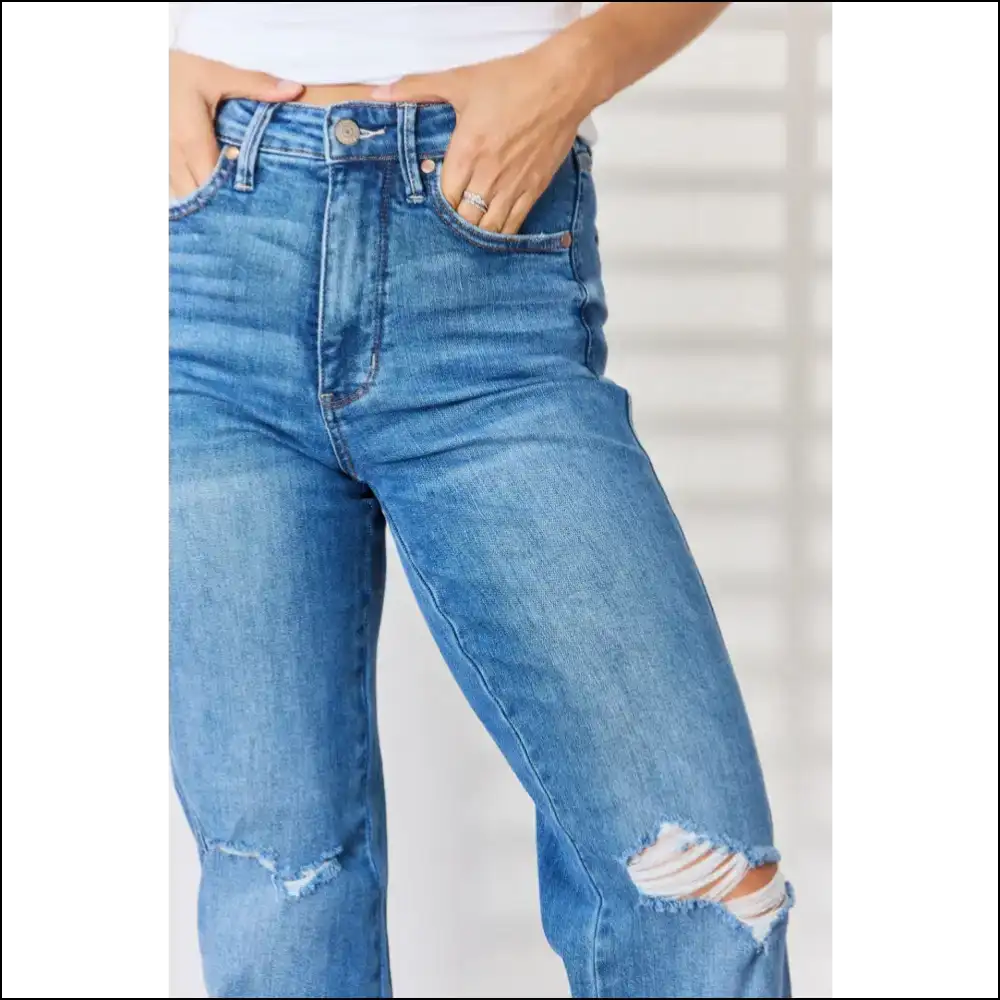 High Waist Distressed Jeans: for Curves that Kill and Confidence Thrills - Jeans on Sale Worldwide Shipping