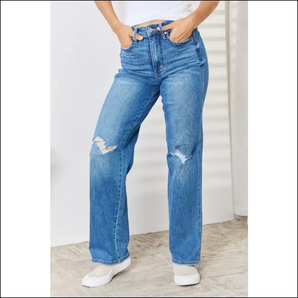 High Waist Distressed Jeans: for Curves that Kill and Confidence Thrills - Jeans on Sale Worldwide Shipping